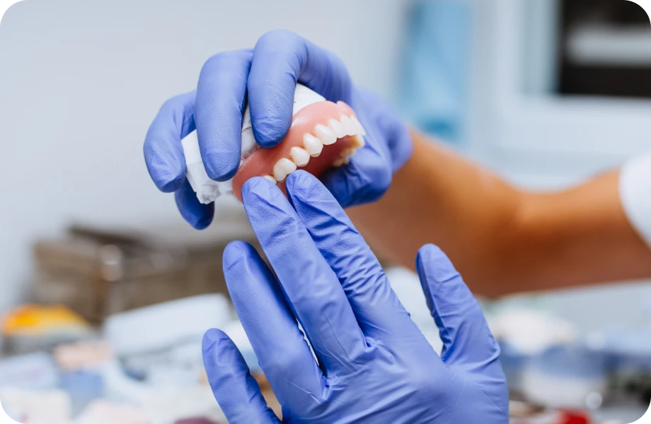 regeneration osseuse lyonProthèse amovible complète traditionnelle (PAC) provisoireChirurgiens-dentistes Lyon 3 |   Cabinet Lumière
